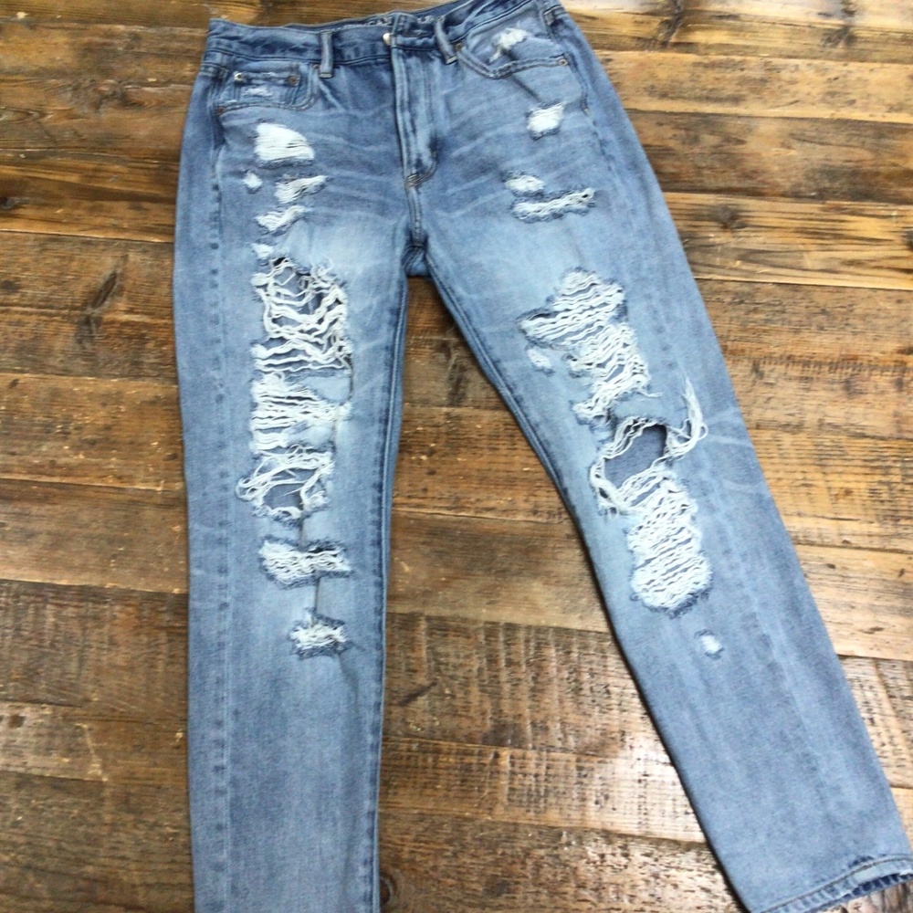 American Eagle Distressed Mom Jeans